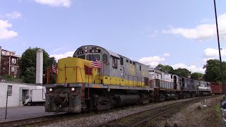 Lehigh Valley C420 414 leads Delaware-Lackawanna P075 west