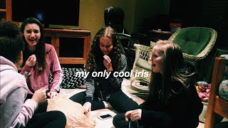 my friends choking for 4 minuets