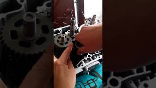 Como armar la caja de cambios de  la moto Keeway RKS  150 # 2