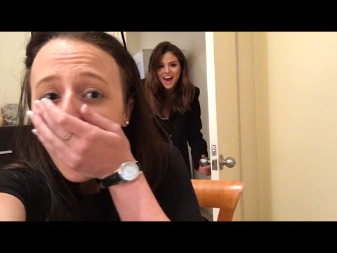 Selena Gomez Surprises Aussie Fan In Her BEDROOM! Selena Gomez Surprises Aussie Fan In Her BEDROOM!