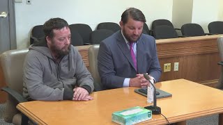 Father charged with using cattle prod to discipline children tries to withdraw guilty plea