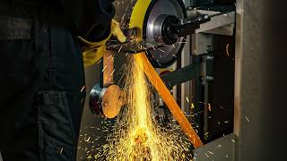 See the Norton RazorStar® R990S 36+ grinding belt in action!