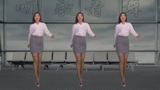 听歌看舞，动感粤语歌曲广场舞《每一步》时尚流行，百听不厌