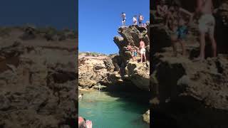 Bridgewater bay - Dive into the rock pool