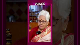 ஆசிரியரும் ஆண் தான், பெண்களுக்கு படிக்கப்பட்டு இருகாங்க   | Actress Bombay Gnanam | Ethir Neechal