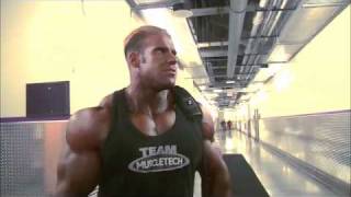Jay Cutler runs into Ronnie Coleman at 2008 Mr. Olympia