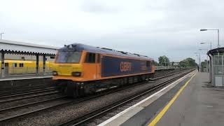 (HD) GBRf 92032 passes Paddock Wood on the third rail - 8/7/20