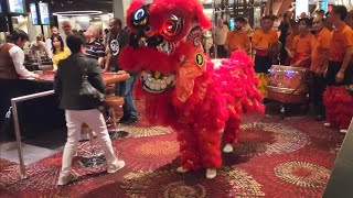 Lion dance brings luck to gamblers in the casino 舞獅為賭場賭客帶嚟好運