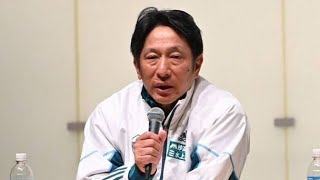 「これからテレビ出演が多いぞ」箱根駅伝優勝の青学大・原晋監督が年末の散髪禁止令を解除し、散髪奨励