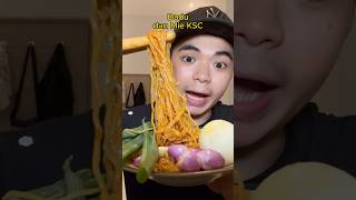 Makan mie pedas 2 bungkus 5 kali suap