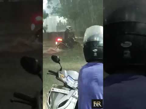 Rider vs Rain Riders of Jamshedpur #flood #heavy rain #jamshedpur #weather #weatherupdate