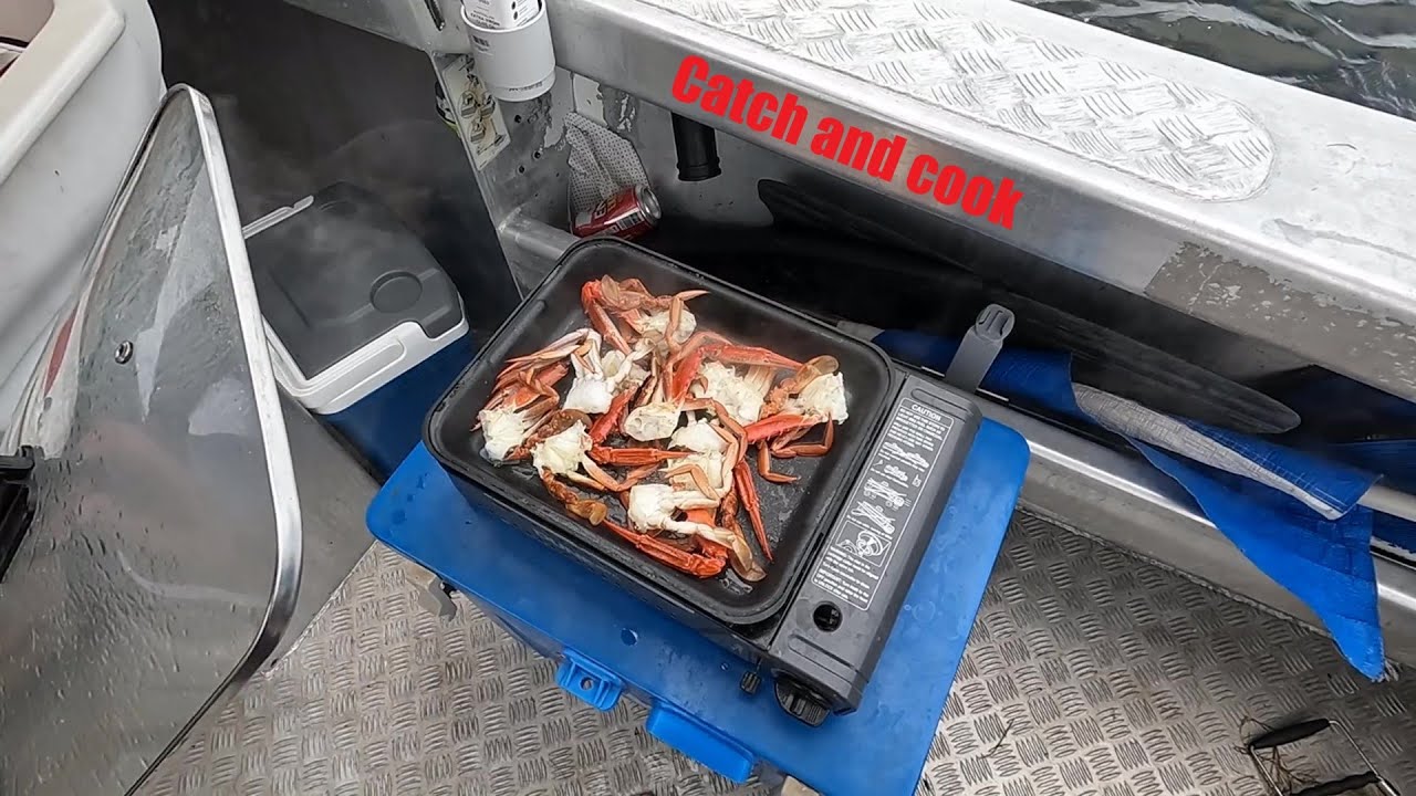 Catch Cook Crabs Youtube