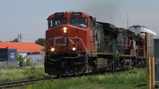 CN 401 at Laurier Station