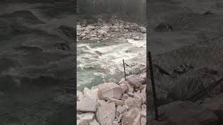 parvati river kasol Emi Stan