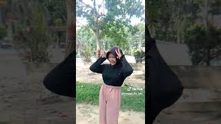 TIKTOK JILBAB ESEMPEH GUNUNG GEDE