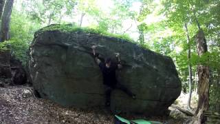 Pinnacle Boulders Improbable Traverse V5