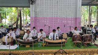 พระเจ้าลอยถาด โปรยข้าวตอกดอกไม้ พราหมณ์ออก กราวรำ เชิด