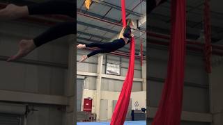 Aerial Silk Mastery: Mid-Air Regrip