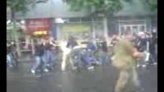Hooligans PSG (à droite) vs Casuals Lyon