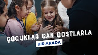 Çocuklar Can Dostlarla Bir Arada