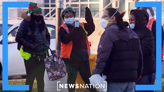 Amazon workers walk off job in Chicago during busy holiday crunch | Rush Hour