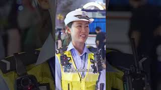 新人小俞警官#陆家嘴女警 #路人视角 #我和我的祖国 #有亿种骄傲叫我爱你中国