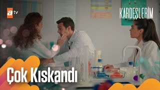 Süsen, Ömer ve Leyla'yı kıskanıyor - Kardeşlerim Arşiv Sahneler🎬