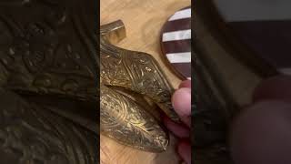 Antique Shoes | داء قديم من متحف