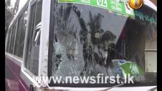 Private bus collides with three-wheeler in Beruwala (Video)_Newsfirst