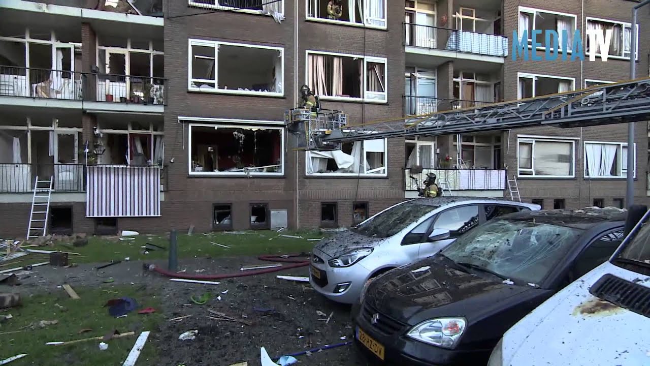 Enorme Ravage Na Explosie En Brand Moddermanstraat In Rotterdam ...