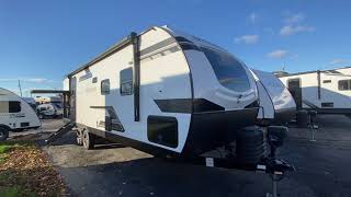 New 2025 Venture Stratus 261 VRB walk Around