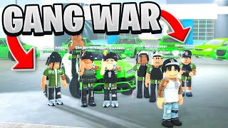 MY GANG HAD OUR FIRST GANG WAR IN THIS VICE CITY ROBLOX HOOD GAME