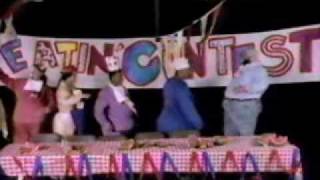 MC Pillsberry & The 4 Large Crew - Me So Hungry