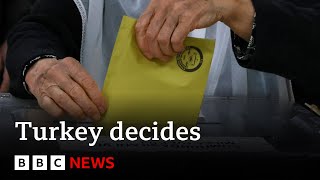 Turkey prepares to vote in knife-edge elections in wake of earthquake destruction - BBC News
