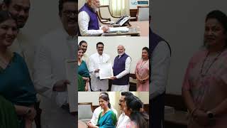 Narendra Modi-யை திருமணதிற்கு Invite செய்த Varalakshmi Sarathkumar \u0026 Family 🤩😍