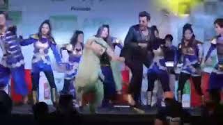 Sapna chaudhari ravi kisan dans haryanavi song yaar tera chetak pe chale tane chaska red farari ka