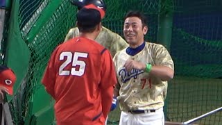 仲良しの新井監督とめちゃくちゃ楽しそうにお喋りする荒木コーチ (2023/07/07)