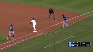 SD@LAD: Turner starts a nifty 5-4-3 double play