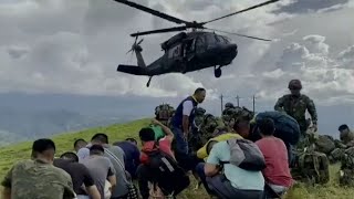 Damnificados de Rosas, Cauca, salen con solo su ropa en helicópteros de la FAC
