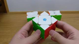 Skewb WCA公式の回転記号とスクランブル開始面