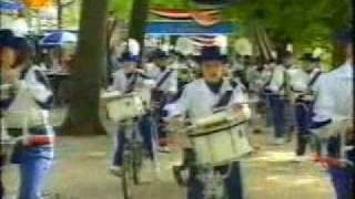 De Marching and Cycling Band HHK in het nieuws tijdens de Landelijke Fietsdag in 1998 (RTL4)