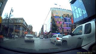 Dash cam captures Chevrolet driver running red light. Montreal, Qc. W43V