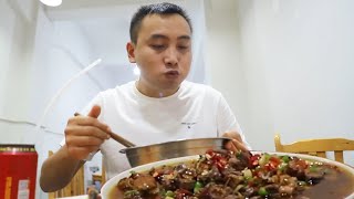 Riceman Finished A Pot of Rice in the Restaurant, Restaurant Owner: Rice Can Be Packed