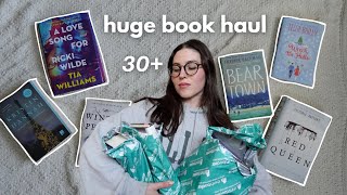 Huge book haul, physical books \u0026 audiobooks 🧺 30+ books [vlogmas day 4]