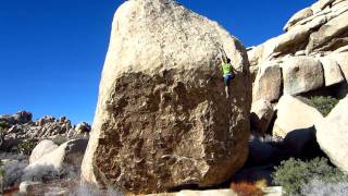 Joshua Tree Bouldering: So High (V5)