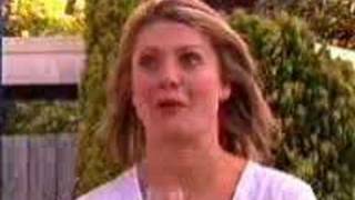 Neighbours - Susan vs Izzy (2004)