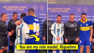 Lionel Messi and Riquelme hugged each other before the match of Argentina vs Boca Juniors