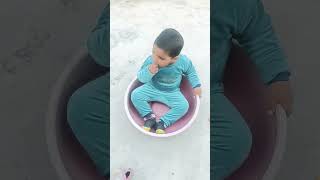 aap Aise baith ke kha sakte hain#short #viralvideo #tiktok #trending #reels #funnubaby #shortsfeed