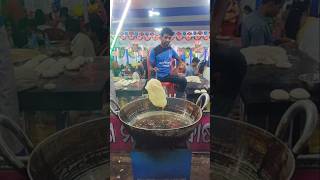 Perfect Thunka Poori 😍😋😍 of Odisha || Biggest Poori of india || Paradeep Street food #shorts