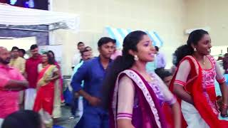 குத்துனா இதுதான் குத்து welcome Dance